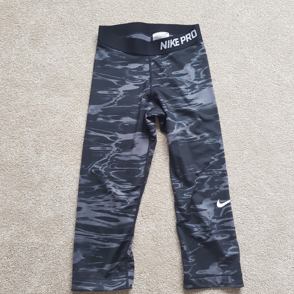 Nike Pro Cropped Leggings